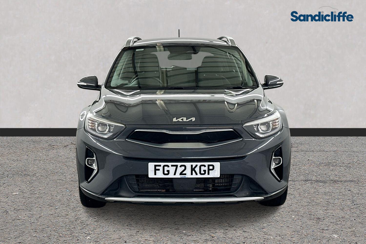 Used Kia Stonic 2022 for sale - 76740992: Photo 2