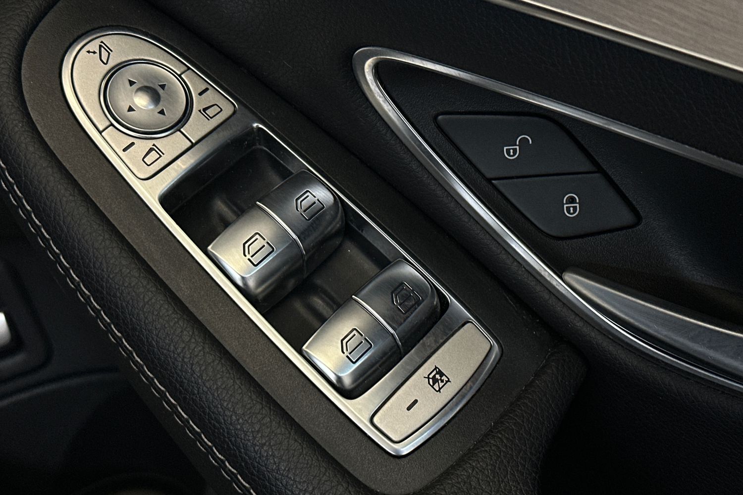 Used Mercedes-Benz C Class 2019 for sale - 77535824: Photo 17