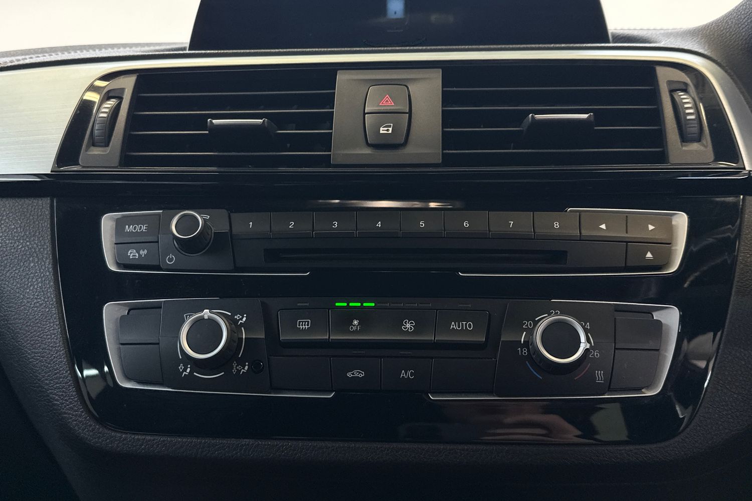 Used BMW 1 Series 2018 for sale - 76777962: Photo 27