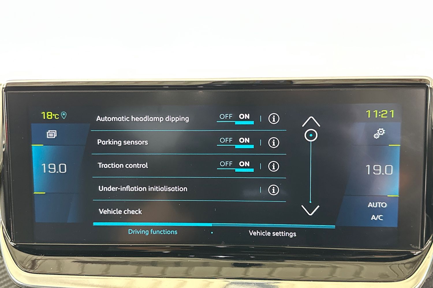 Used Peugeot 208 2020 for sale - 77118454: Photo 38