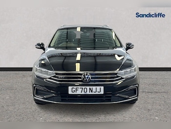 Used Volkswagen Passat 2020 for sale - 77298277: Photo