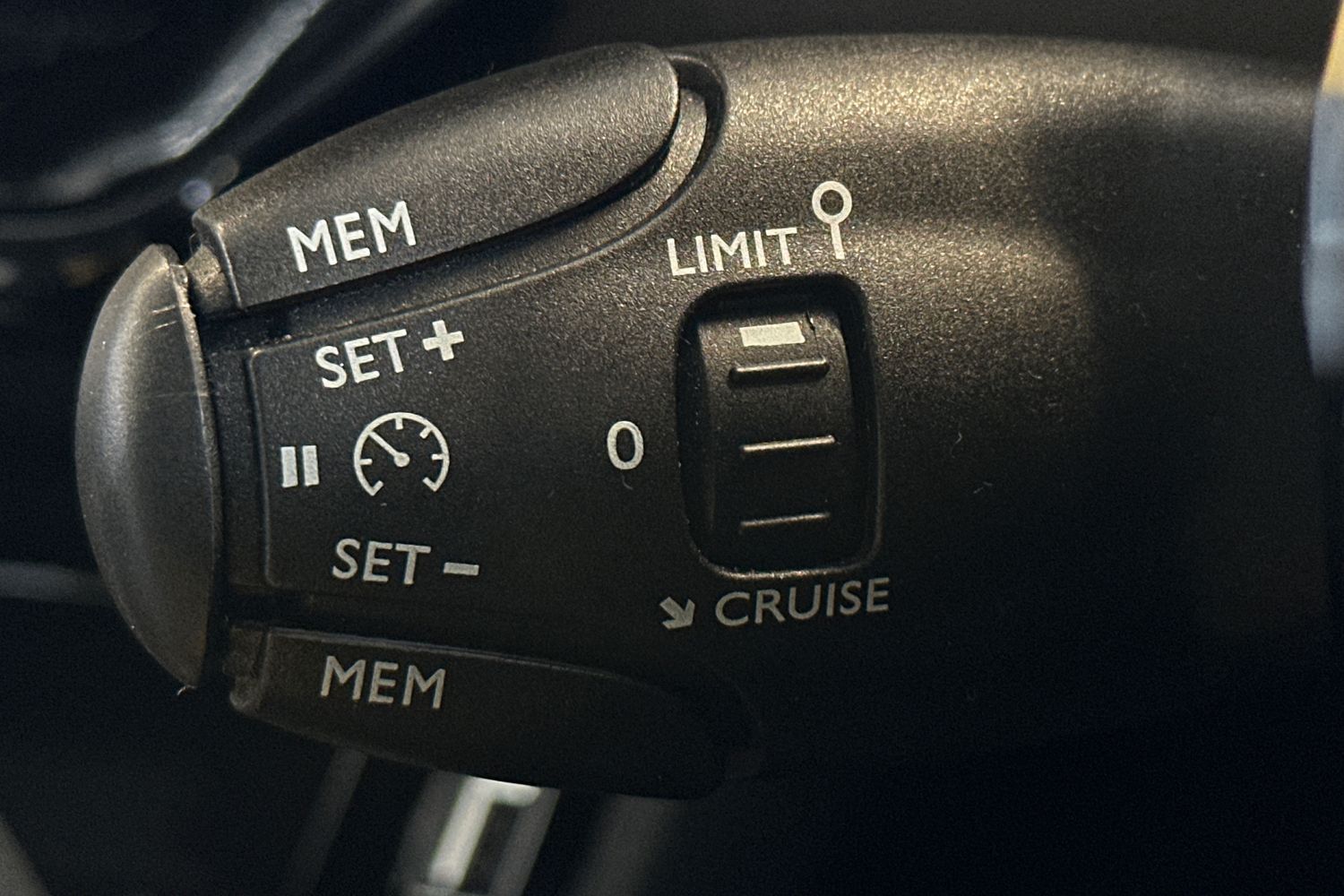 Used Peugeot 2008 2021 for sale - 77836729: Photo 29