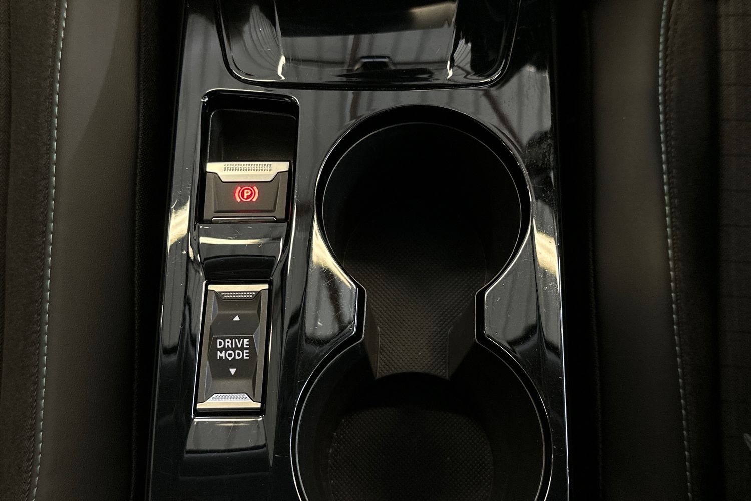 Used Peugeot 2008 2021 for sale - 77836729: Photo 41