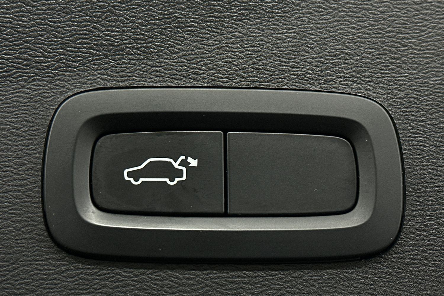 Used Volvo XC40 2020 for sale - 76725542: Photo 16