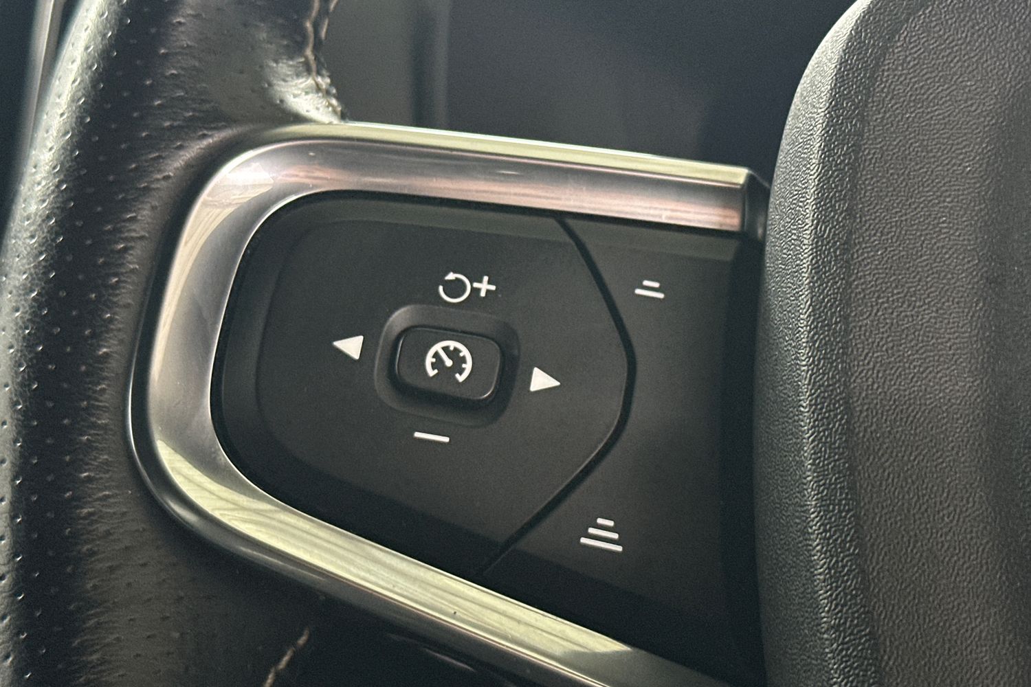 Used Volvo XC40 2020 for sale - 76725542: Photo 22