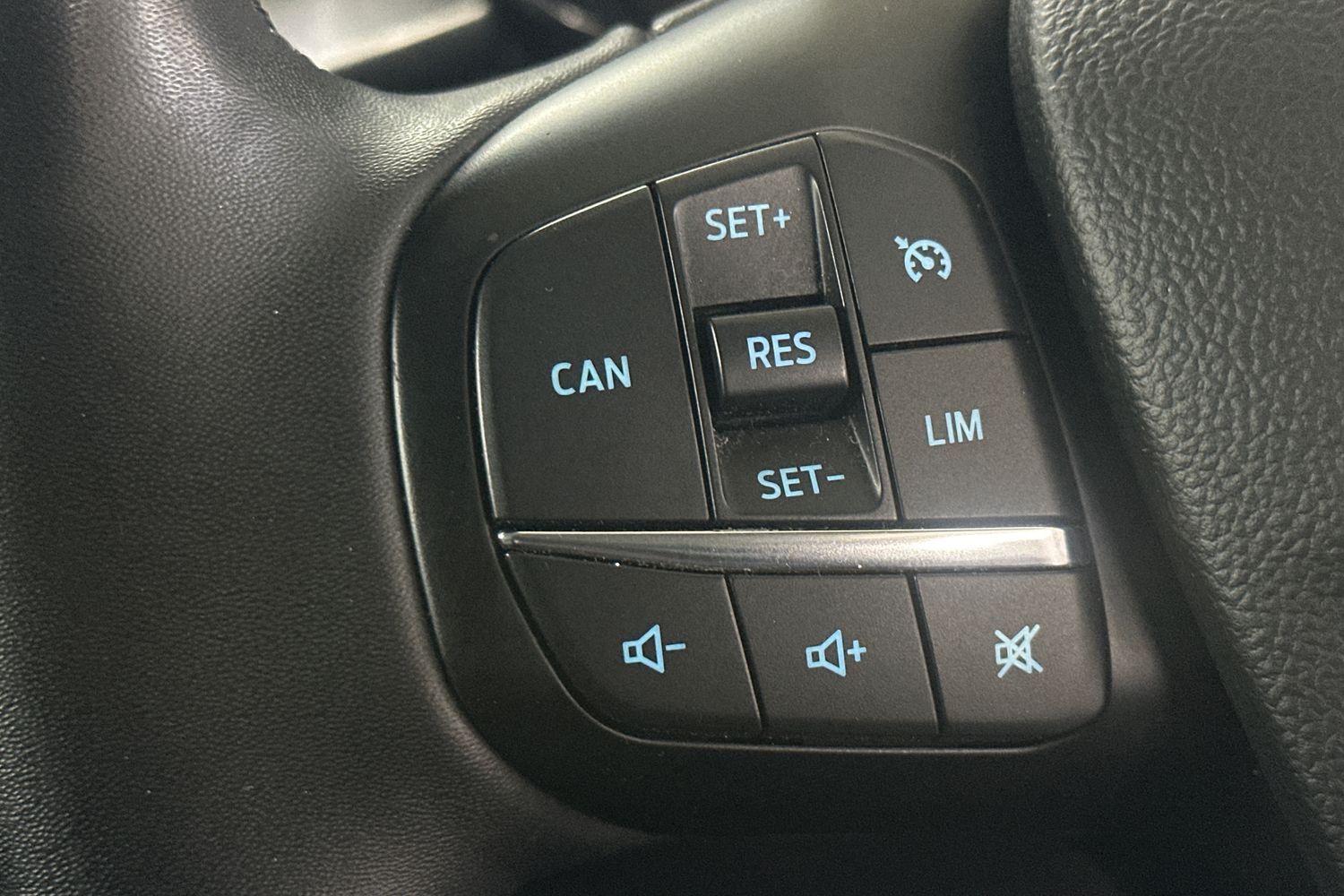 Used Ford Focus 2023 for sale - 76041144: Photo 23