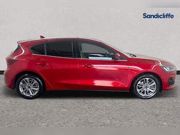Used Ford Focus 2023 for sale - 76041144: Photo 3