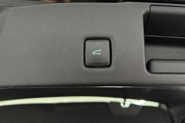 Used Ford Kuga 2024 for sale - 75557269: Photo 19