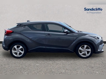 Used Toyota C-HR 2017 for sale - 78454458: Photo