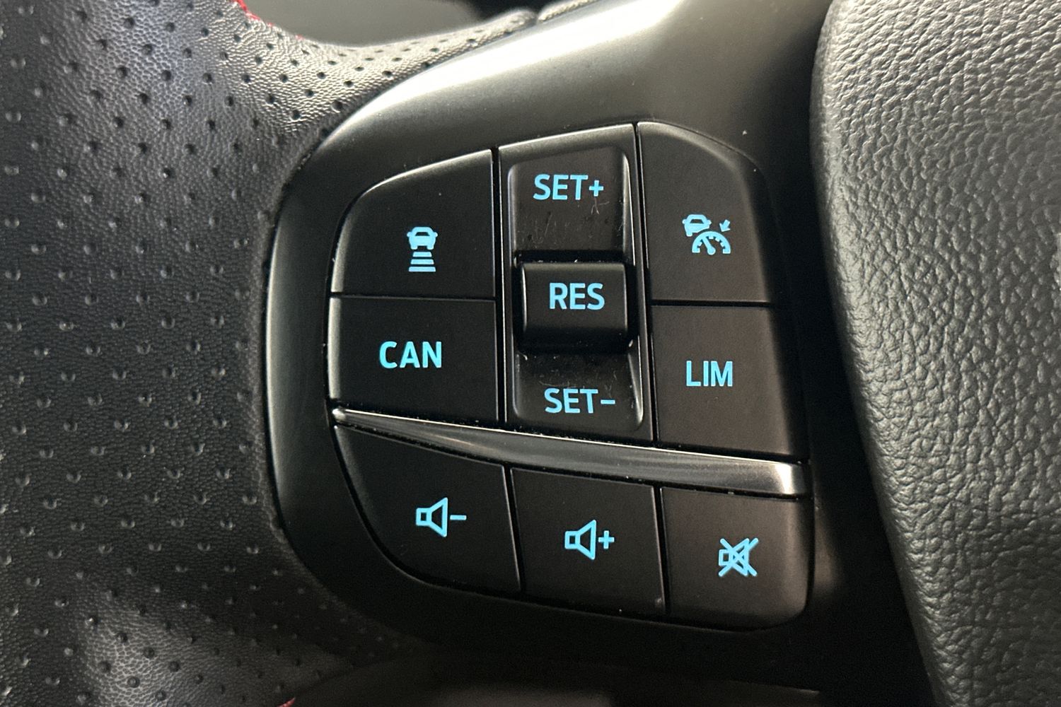 Used Ford Focus 2022 for sale - 76387117: Photo 25