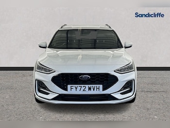 Used Ford Focus 2022 for sale - 76387117: Photo