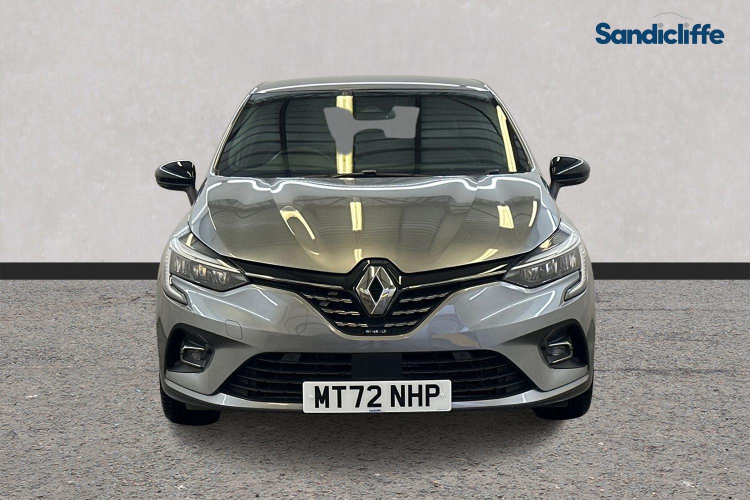 Used Renault Clio 2022 for sale - 76736316: Photo 2