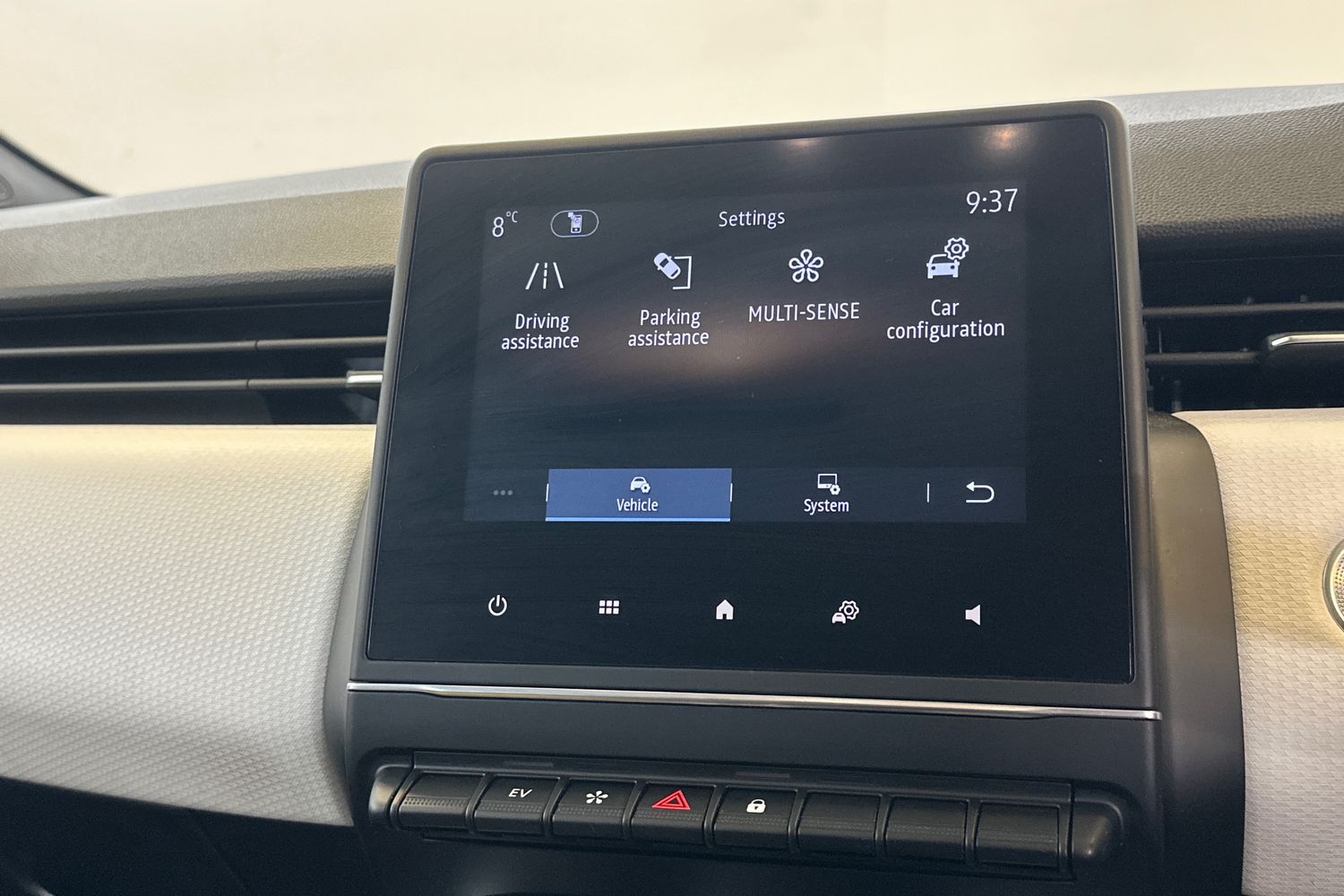 Used Renault Clio 2022 for sale - 76736316: Photo 30