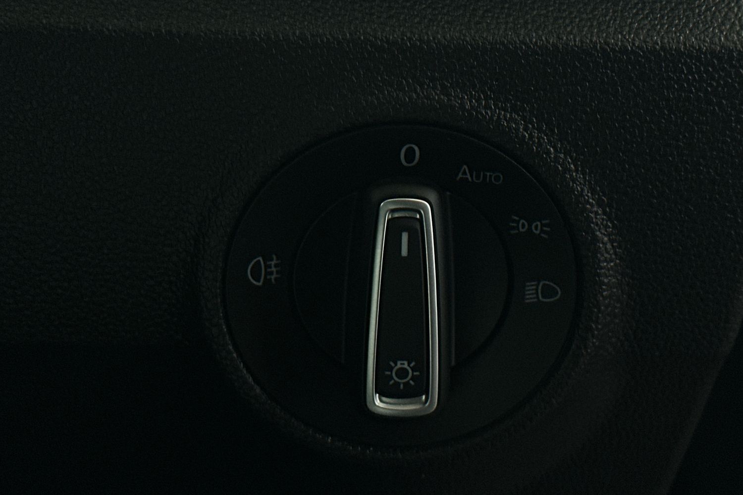 Used Volkswagen T-Roc 2019 for sale - 76413201: Photo 20