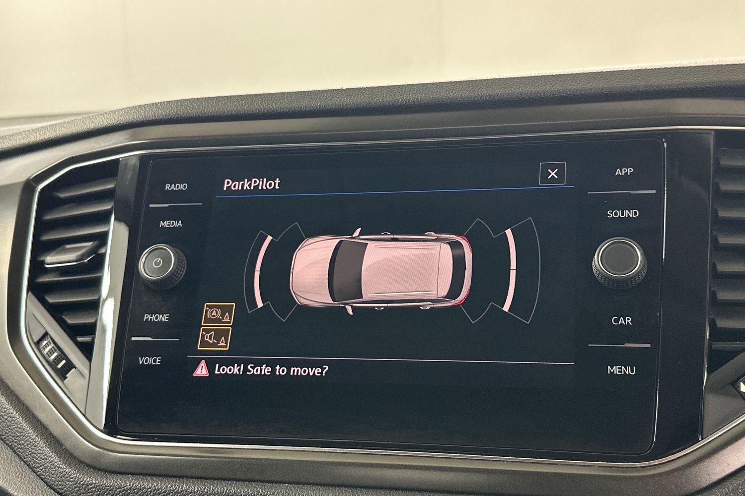 Used Volkswagen T-Roc 2019 for sale - 76413201: Photo 29