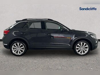 Used Volkswagen T-Roc 2019 for sale - 76413201: Photo