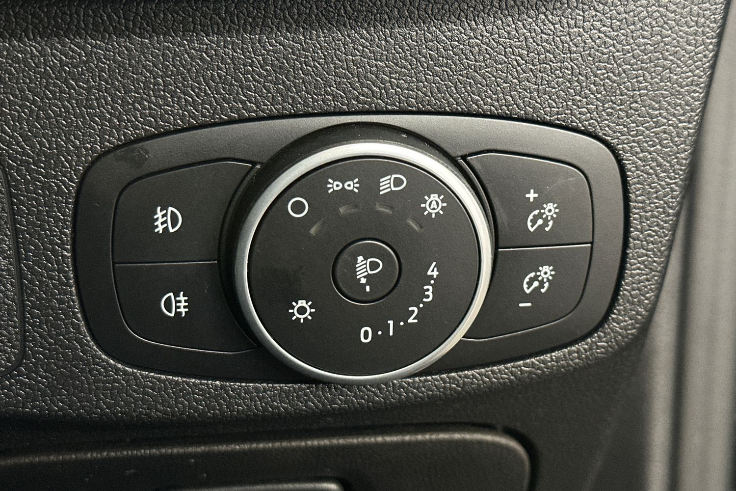 Used Ford Focus 2019 for sale - 76037118: Photo 20