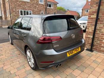 Used Volkswagen Golf 2018 for sale - 74981492: Photo