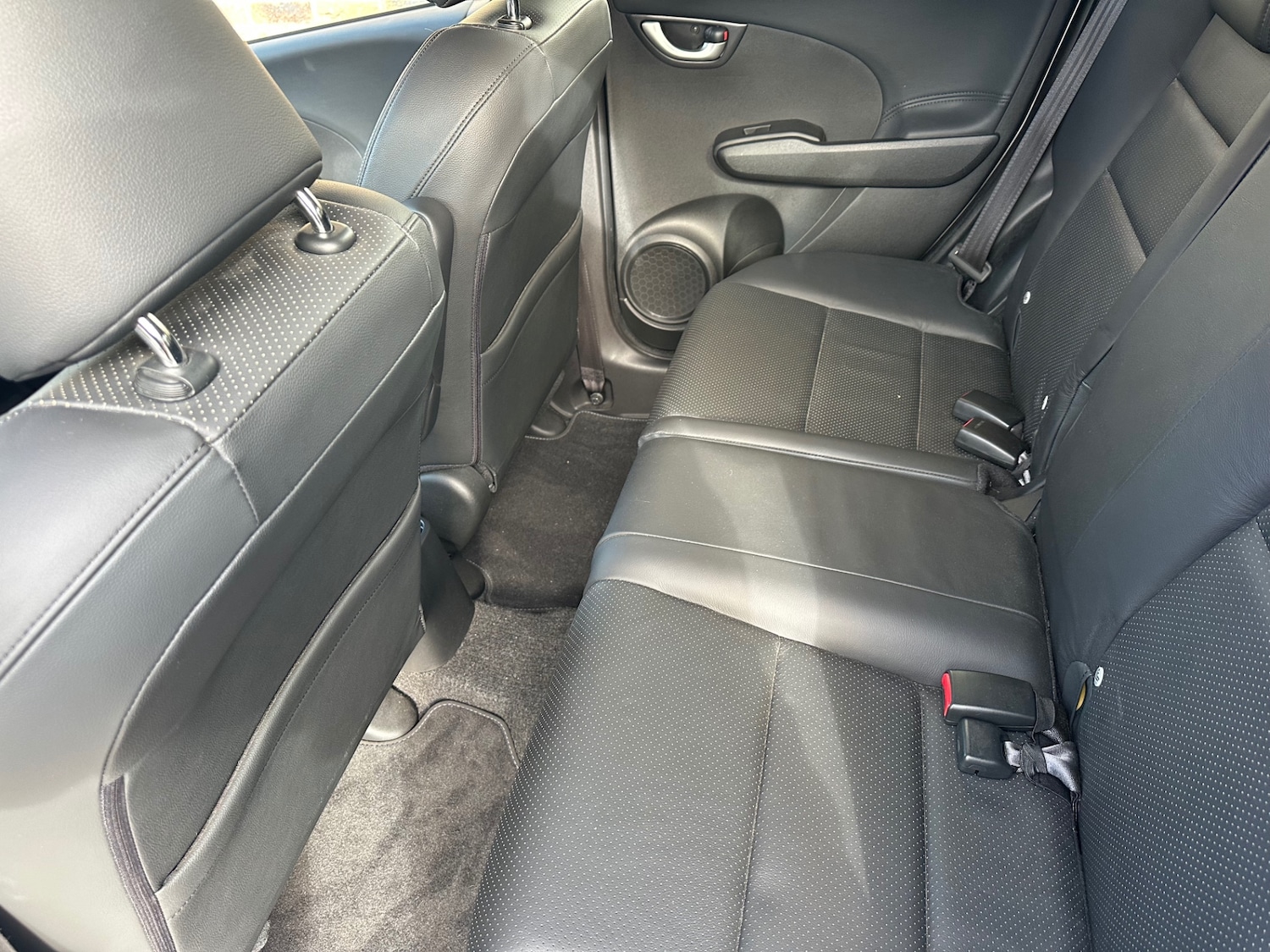 Used Honda Jazz 2015 for sale - 76352680: Photo 12
