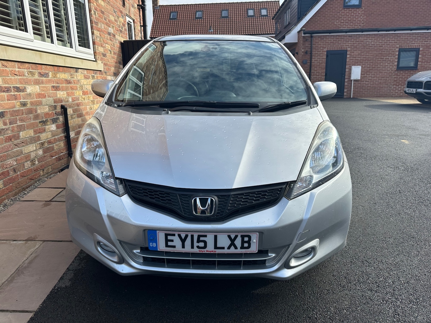 Used Honda Jazz 2015 for sale - 76352680: Photo 2