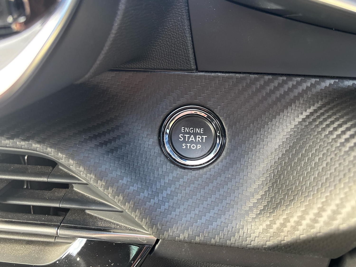 Used Peugeot 2008 2023 for sale - 76675492: Photo 18