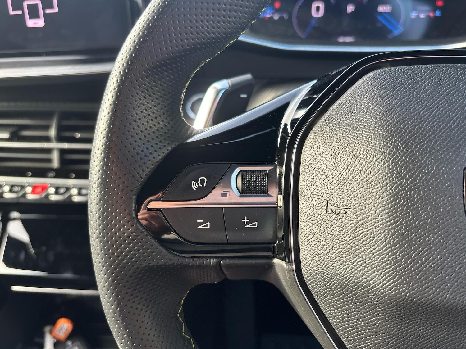 Used Peugeot 2008 2023 for sale - 76675492: Photo 19