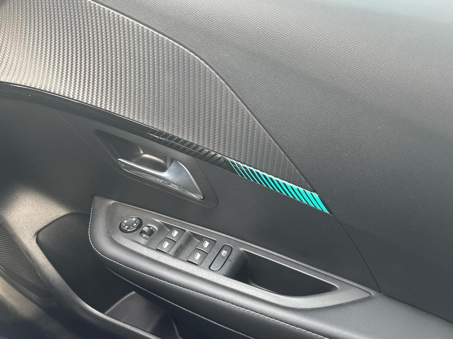 Used Peugeot 208 2021 for sale - 76681074: Photo 24