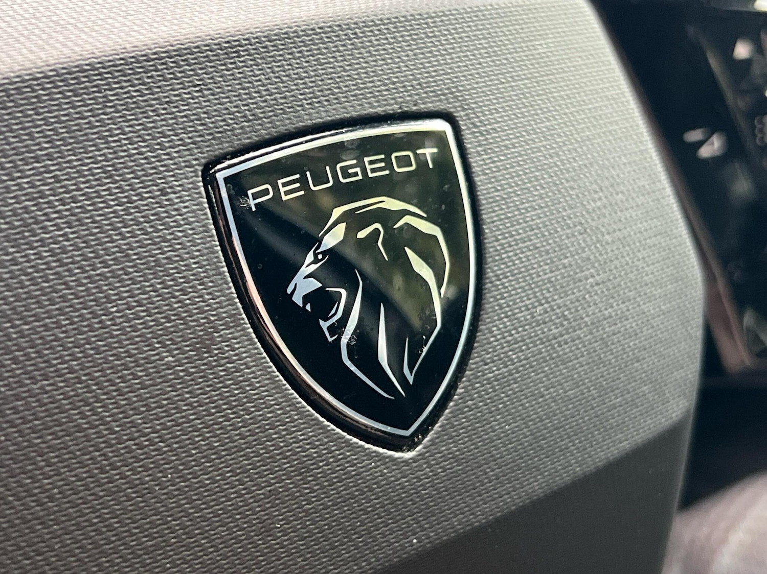 Used Peugeot 3008 2024 for sale - 76677848: Photo 23