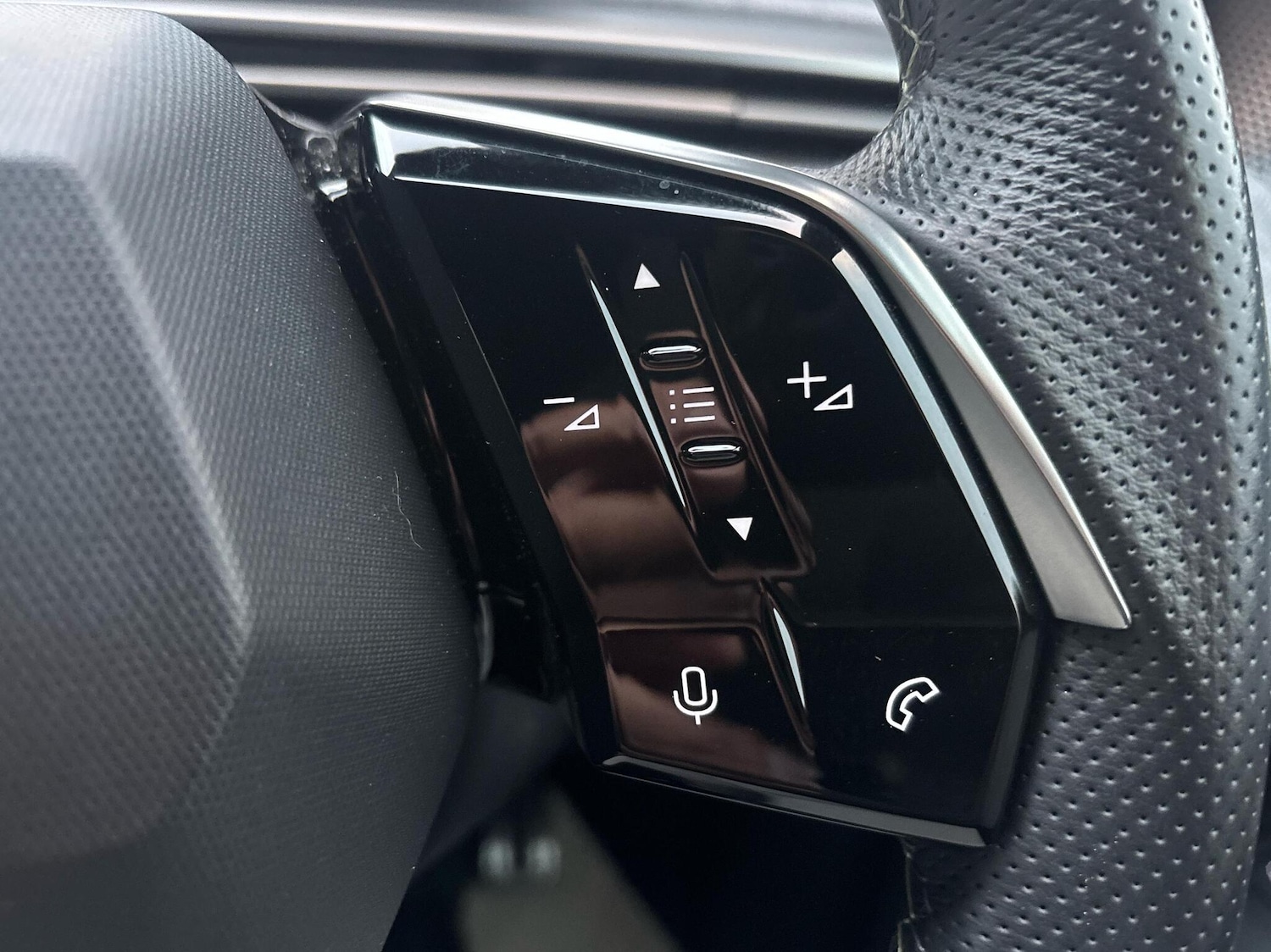 Used Peugeot 3008 2024 for sale - 76677908: Photo 25