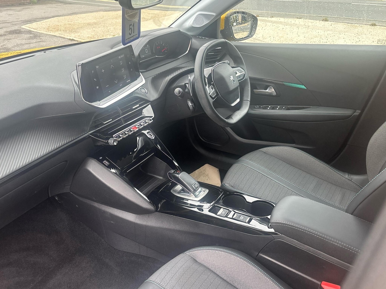 Used Peugeot 208 2021 for sale - 76681360: Photo 2