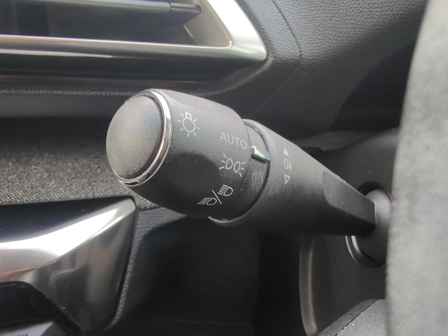 Used Peugeot 3008 2021 for sale - 77340200: Photo 24