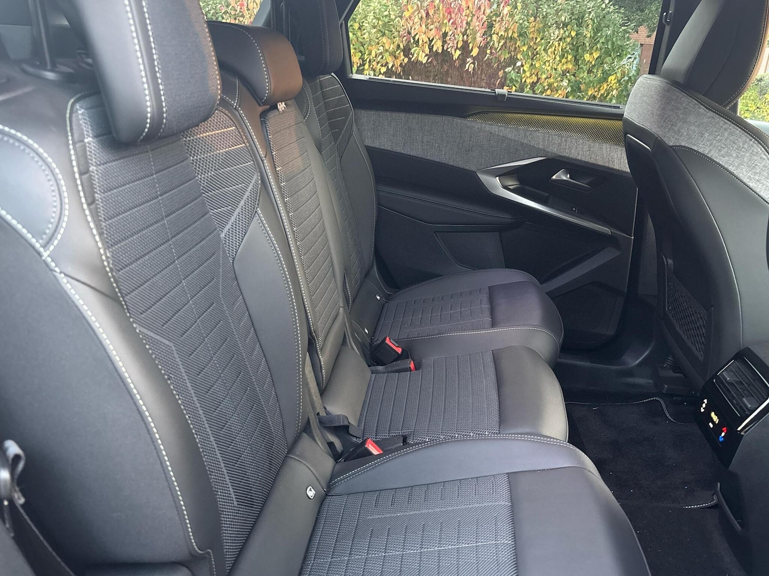 Used Peugeot 5008 2025 for sale - 76679591: Photo 25