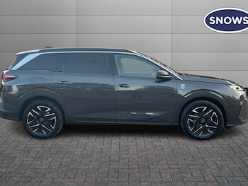 Used Peugeot 5008 2025 for sale - 76679591: Photo