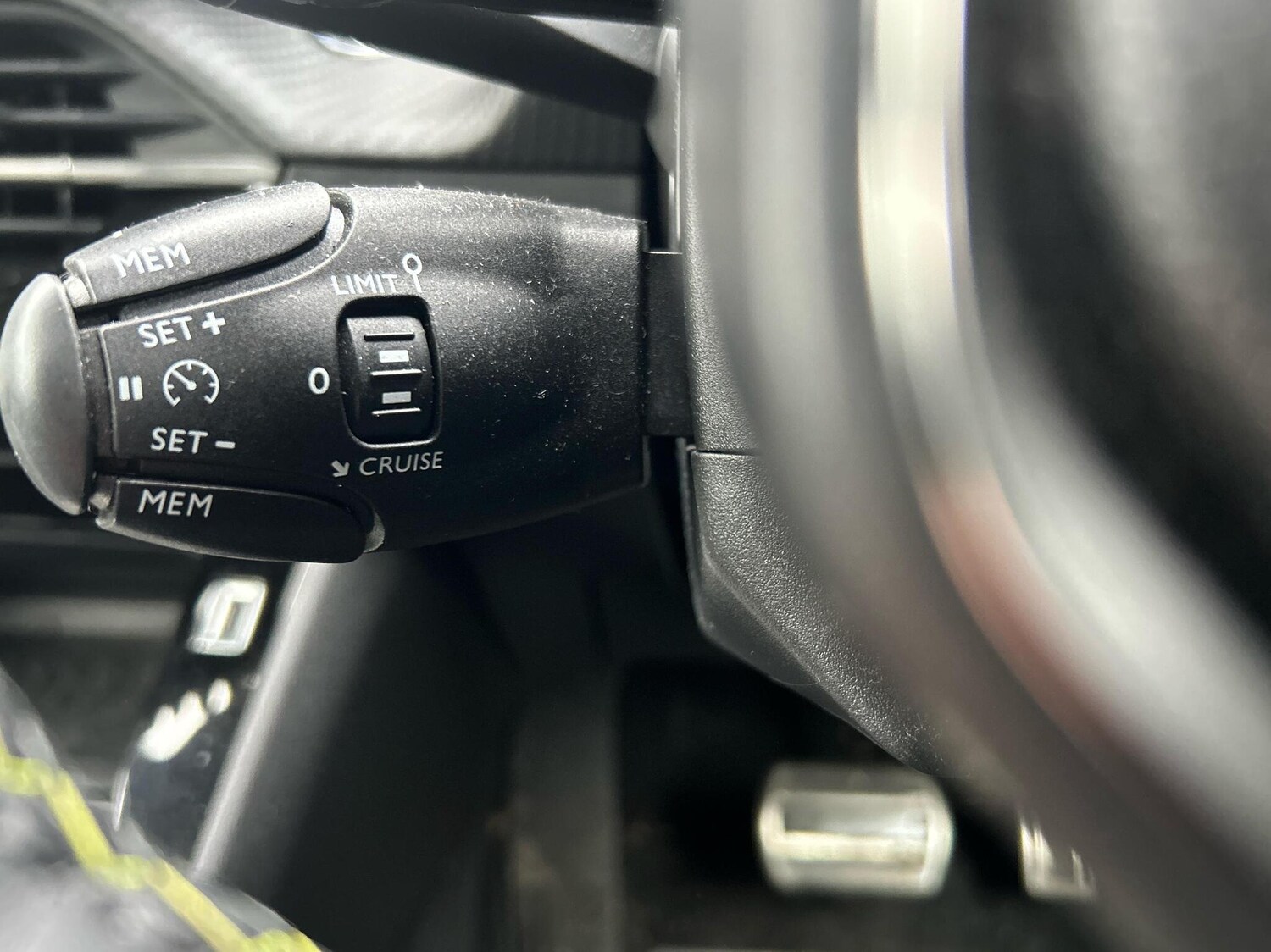 Used Peugeot 2008 2023 for sale - 77122443: Photo 25