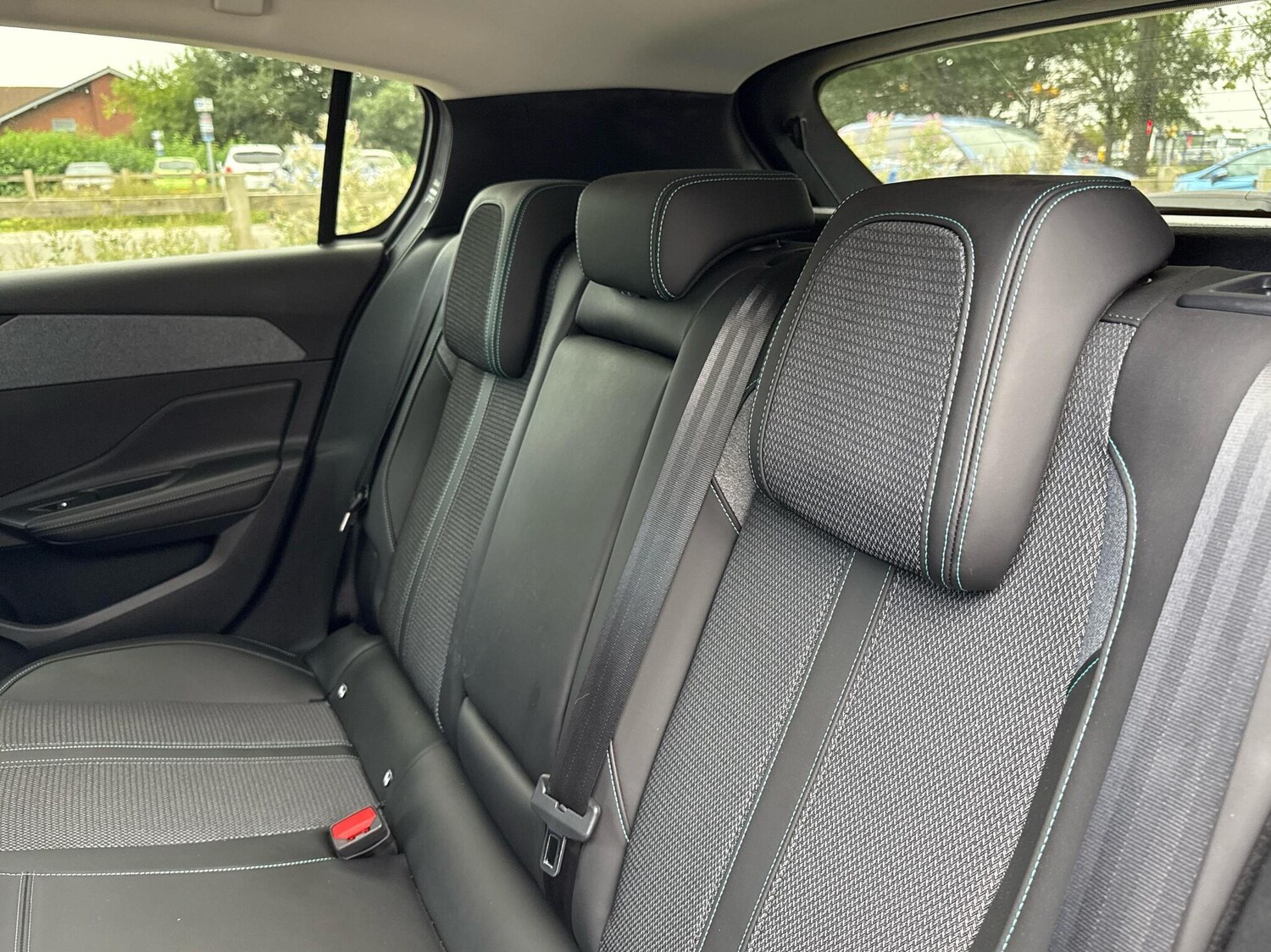 Used Peugeot 308 2022 for sale - 76674001: Photo 6