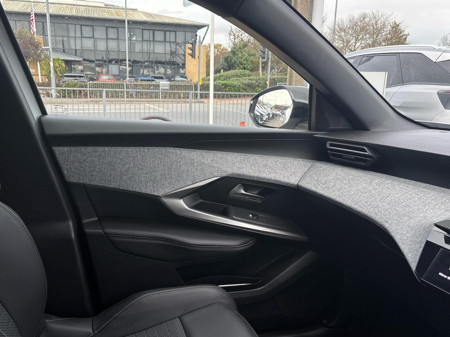 Used Peugeot 5008 2024 for sale - 76678650: Photo 18