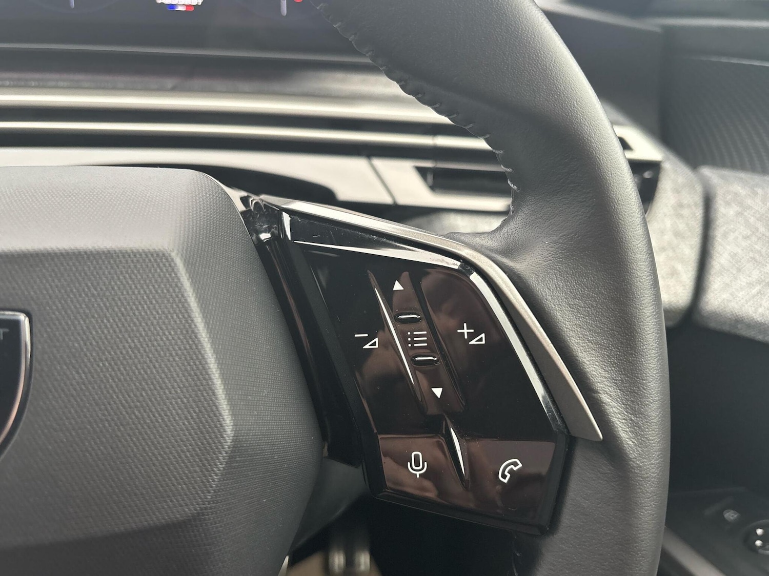 Used Peugeot 5008 2024 for sale - 76678650: Photo 21