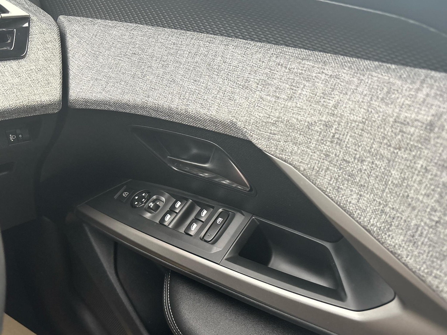 Used Peugeot 5008 2024 for sale - 76678650: Photo 23