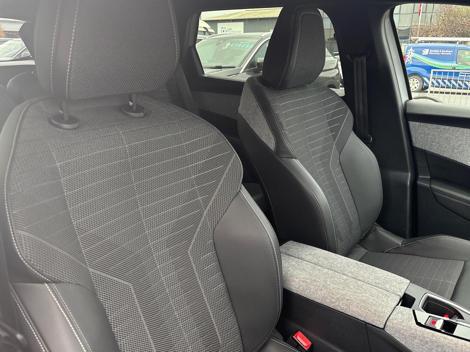 Used Peugeot 5008 2024 for sale - 76678650: Photo 24