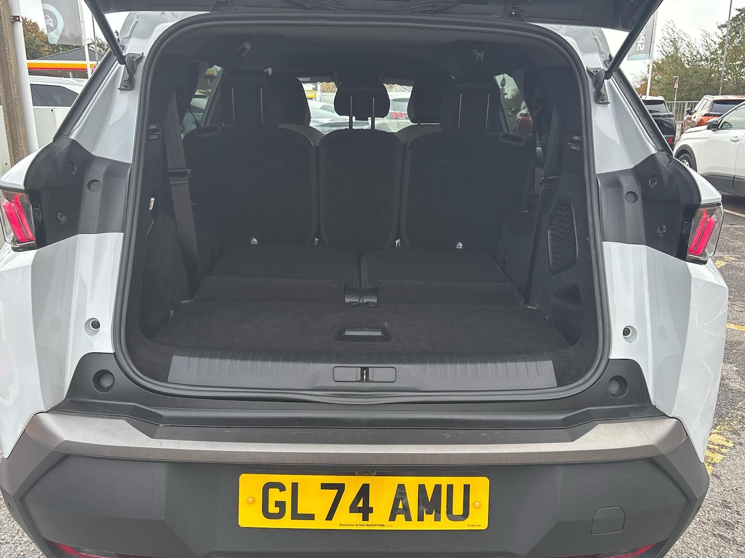 Used Peugeot 5008 2024 for sale - 76678650: Photo 5