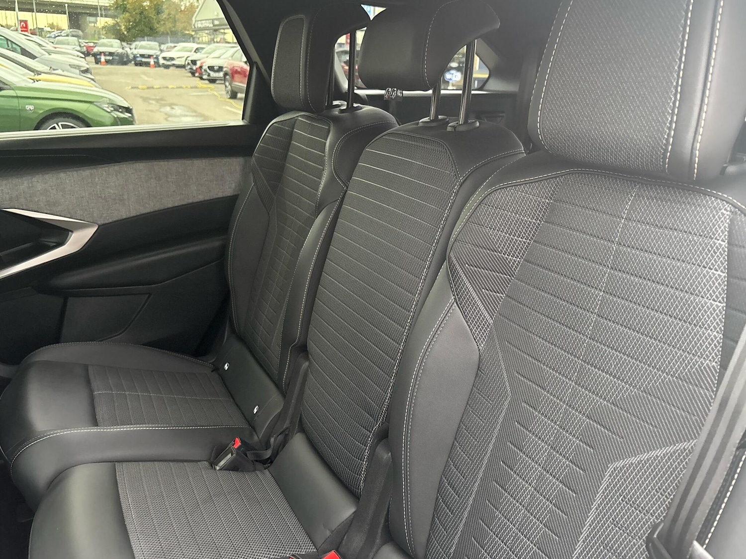 Used Peugeot 5008 2024 for sale - 76678650: Photo 6