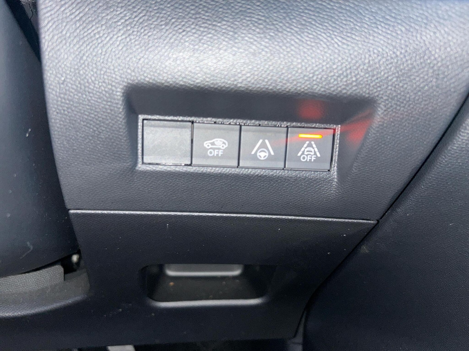 Used Peugeot 208 2021 for sale - 77691413: Photo 14