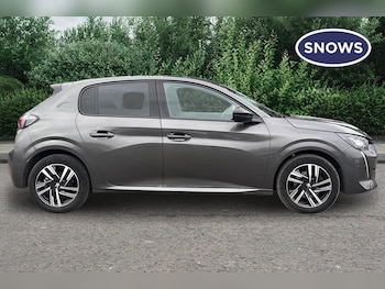 Used Peugeot 208 2023 for sale - 77691401: Photo