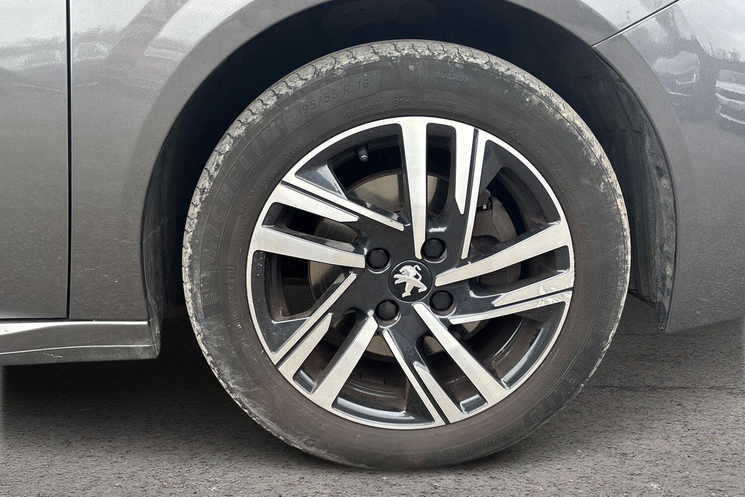 Used Peugeot 208 2023 for sale - 77691401: Photo 5