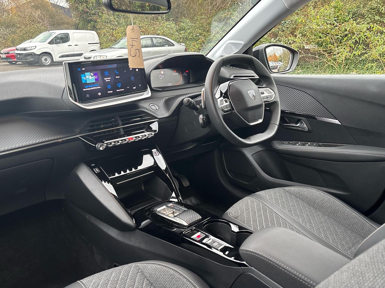 Used Peugeot 208 2024 for sale - 76676637: Photo 2