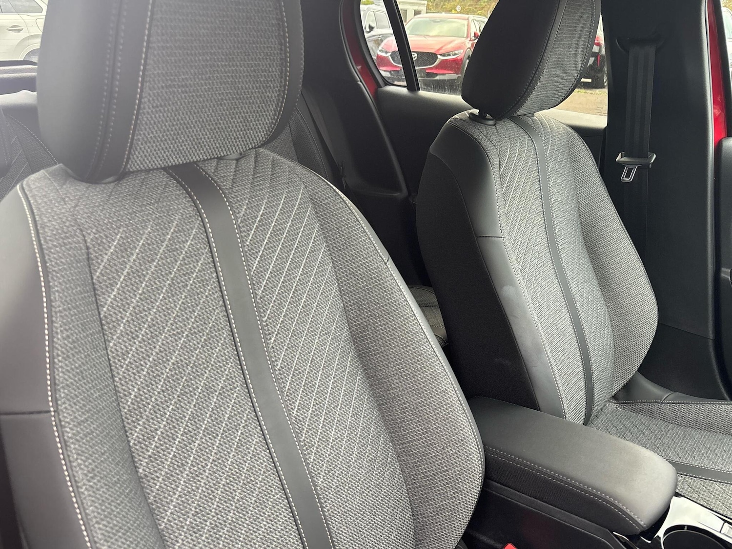 Used Peugeot 208 2024 for sale - 76676637: Photo 25