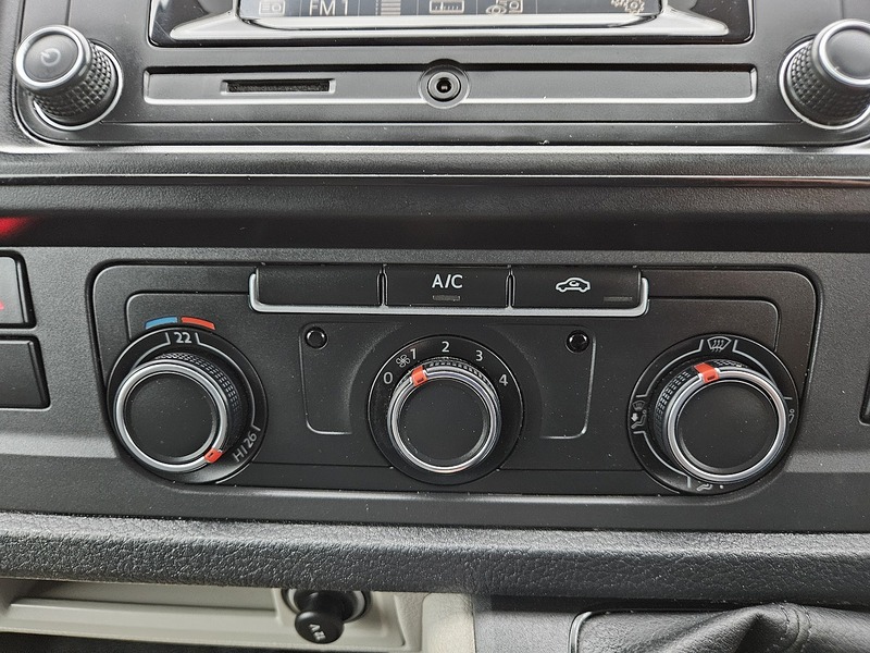 Used Volkswagen Transporter 2018 for sale - 77781066: Photo 25