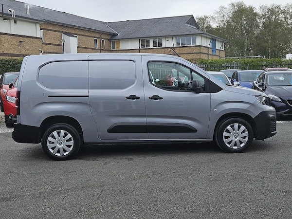 Used Peugeot Partner 2020 for sale - 76193981: Photo 8