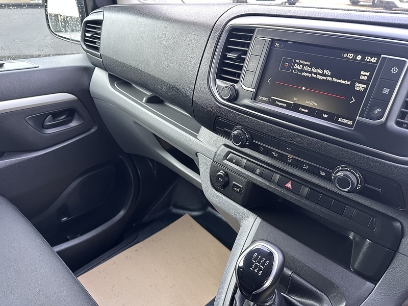 Used Vauxhall Vivaro 2022 for sale - 76057117: Photo 15