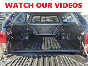 Used Toyota Hilux 2023 for sale - 79435230: Photo